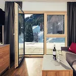 Hotel Baerolina 3*