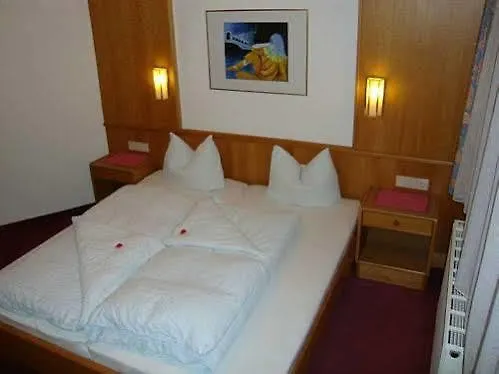 Baerolina Hotel 3*